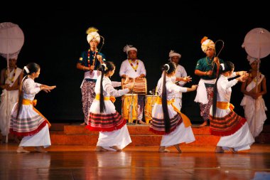 Manipur 'dan Lai Haroba Dansı, Hindistan  
