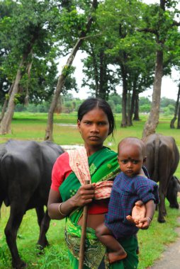 Ho kabileleri anne ve çocuk, Chakradharpur, Jharkhand, Hindistan   