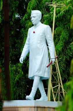 Son dönem Jawaharlal Nehru Heykeli, Barshi, Solapur, Maharashtra, Hindistan 