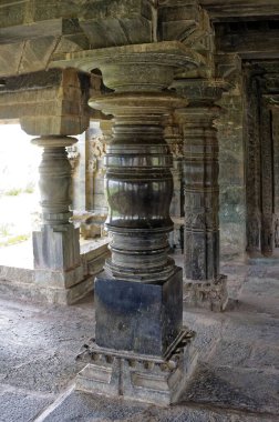 Stone pillars, brahma jinalaya basti temple, lakkundi, Karnataka, india, asia  clipart