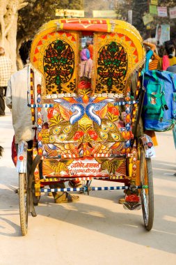 Bisiklet ya da el arabası, Hindistan. 