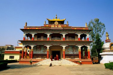 Renkli boyanmış Tibet manastırı, Bodhgaya, Bihar, Hindistan