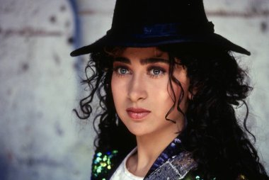 Hint Bollywood oyuncusu Karishma Kapoor