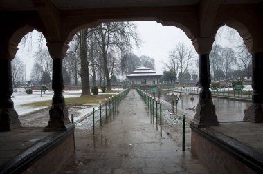 Kar yağışı, shalimar bahçesi, srinagar, kaşmir, Hindistan, Asya 