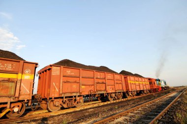 Mal treni Adani Power; Mundra; Kutch; Gujarat; Hindistan