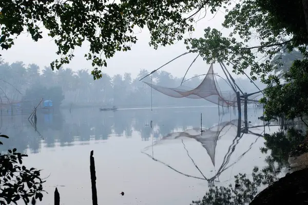 stock image The Chinese fishing net ; cheena vala fishing technique ; cochin kochin ; kerala ; India