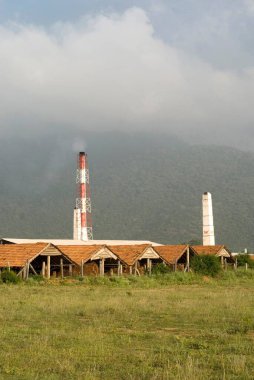 Coimbatore yakınlarındaki Anaikatty 'deki tuğla fabrikası odası; Tamil Nadu; Hindistan