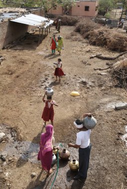 Su kıtlığı ve göç; Marathwada; Maharashtra; Hindistan