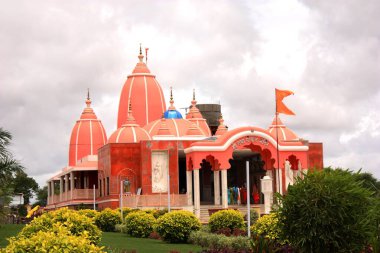 Narwade, Sangli, Maharashtra, Hindistan 'daki Iskcon komitesinden Hare Krishna tapınağı