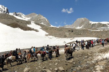 pilgrim, mahagunas pass, amarnath yatra, Jammu Kashmir, India, Asia clipart