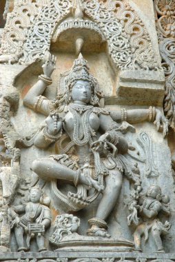 Shiva Tapınağı, Halebidu, Hassan Bölgesi, Karnataka, Hindistan 'da bilinen zarif dans eden kadın. 