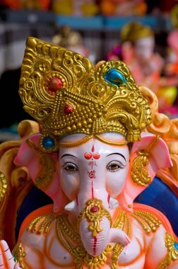 Pune Maharashtra 'da Tanrı Ganesh' in İdolü Hindistan 2011