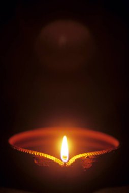 Diwali Deep Awali Festivali, gaz lambası