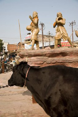 statue kabir das and Saints, varanasi, uttar pradesh, Asia, India  clipart