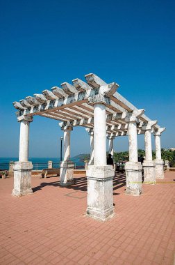 Dona Paula Panjim Goa Hindistan 2011 'de dekore edilmiş yapı