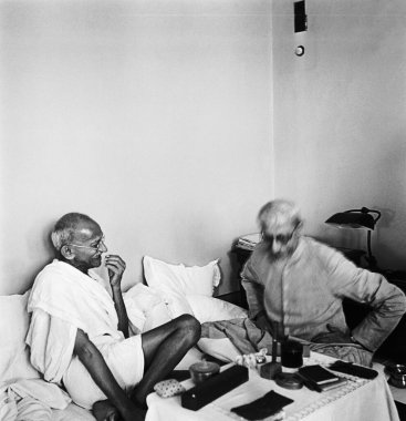 Mahatma Gandhi discussing the proposals of the British viceroy Lord Wavell with Abdul Kalam Maulana Azad at Birla House, Mumbai, June 1945   clipart