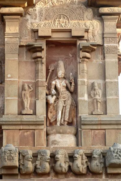 stock image Rishaba Ardhanari sculpture on the exterior wall of Brihadishvara temple is 10th century Chola temple UNESCO World Heritage site, Thanjavur, Tamil Nadu, India 
