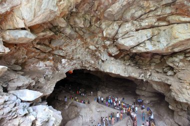 Borra, Vishakhapatnam, Andhra Pradesh, Hindistan 'daki Aruku Vadisi yakınlarında mağaralar. 