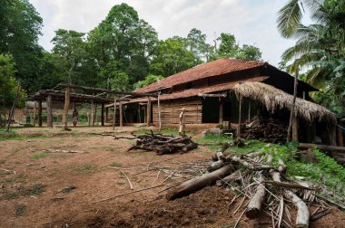 Ev, kurtçuk köyü, sarlapur, uttara, kannada, karnataka, Hindistan, Asya 