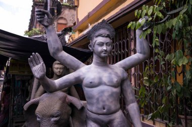 Tanrı 'nın Clay İdolleri Lord Vishwakarma Kumartuli Kolkata Batı Bengal Hindistan Asya 
