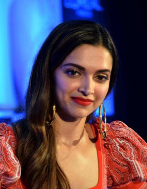 Deepika Padukone, Hint aktris, L 'Oreal Cannes Koleksiyon lansmanı, Mumbai, Hindistan, 5 Mayıs 2017