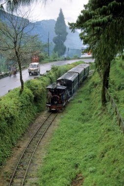 Tren Yolları; Dünya Mirası Oyuncak Treni; Darjeeling; Batı Bengal; Hindistan