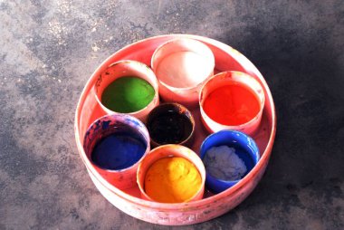 Rogan sanatı, Kutch, Gujarat, Hindistan 