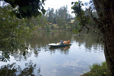 Kodai Gölü 'nde tekne gezisi, Kodai olarak da bilinir, Tamil Nadu, Hindistan 