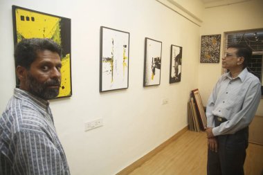 Anlamsız ', Ravi Shekhar' ın tuval üzerindeki soyutlamalar, Sanat Galerisi, Sanat, DINODIA, Nariman Point, Bombay Mumbai, Maharashtra, Hindistan