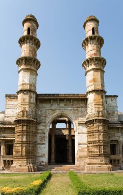 UNESCO dünya mirası Champaner Pavagadh; Mahmud Begdas Umrao tarafından inşa edilen Kevada Mescidi; Champaner; Panchmahals ilçesi; Gujarat; Hindistan; Asya 