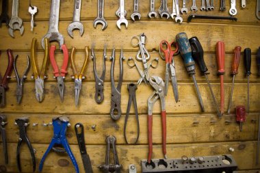 Duvardaki araçlar; Salzwedel; Almanya; Avrupa