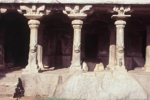 stock image Carved pillars at Krishna Mandapam, Mamallapuram, Tamil Nadu, India, Asia 