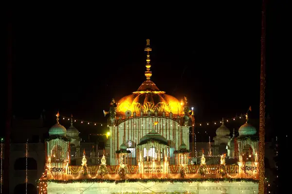 stock image Illuminated Sachkhand Saheb Gurudwara for 300th year of Consecration of perpetual Guru Granth Sahib on 30th October 2008, Nanded, Maharashtra, India 