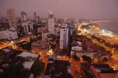 Mumbai Skyline binaları, akşama doğru, gün batımından sonra, Bombay Mumbai, Maharashtra, Hindistan 