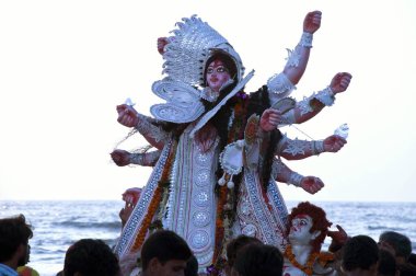 Durga Idol Batımı Juhu Sahili Mumbai Maharashtra Hindistan Asya 