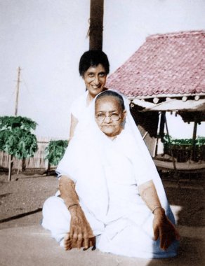 Kasturba Gandhi ve Rajkumari Amrit Kaur Sevagram Ashram, Wardha, Maharashtra, Hindistan, Asya, 1941 