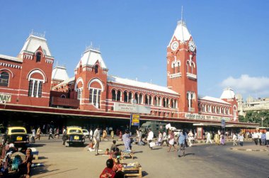 Chennai merkez tren istasyonu; Hint-sarasenik tarzı; chennai; Tamil nadu; Hindistan