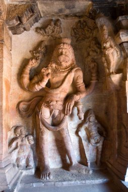 Narasimha Vishnus aslan enkarnasyonu mağara üç, mağara tapınağı M.S. 578, Badami; Karnataka; Hindistan 