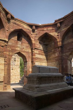 Altamash Mezarı, Kutup Minarı, Delhi, Hindistan 