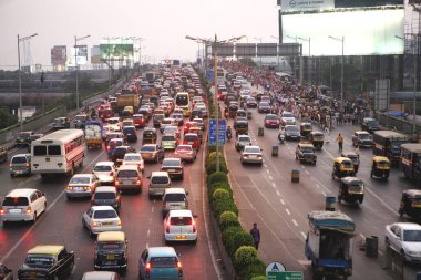 Batı ekspres otoyolunda trafik, Bandra, Bombay Mumbai, Maharashtra, Hindistan
