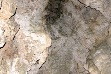 Kireçtaşı doğal olarak farklı şekillerde ve şekillerde mağaraların içinde, Baratang Adaları, Andaman Adaları, Bengal Körfezi, Hindistan 