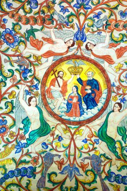 Hindistan, Kerala 'nın Kottayam ilçesinde bulunan 105 A.D.in Kuravilangad' da inşa edilen Altar, St. Marys Marth Mariam Forane kilisesinin tavanındaki duvar resimleri. 
