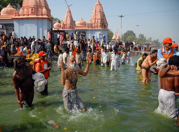 Indian pilgrims bathing in sacred Shipra river, Kumbhmela, Ujjain, Madhya Pradesh, India 