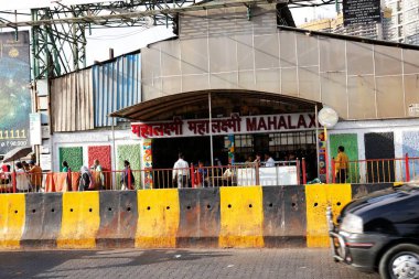 Mahalaxmi Tren İstasyonu, Mumbai, Maharashtra, Hindistan, Asya