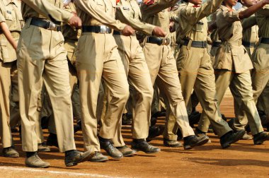 Mumbai, Maharashtra, Hindistan 'daki Shivaji Park' ta düzenlenen Cumhuriyet Günü kutlamaları vesilesiyle geçit töreni provası. 