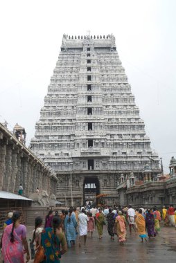 Arunachaleshwara Tapınağı 13. yüzyılda Lord Shiva Chola 'ya ithaf edilmiştir. 