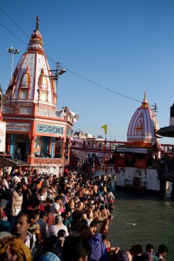 Haridwar Uttarakhand Asya 'daki Ganga Nehri' nin müritleri.  