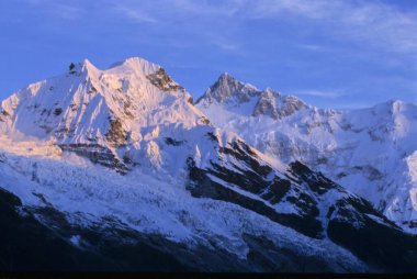 Sikkim, Hindistan 'dan kar zirveleri 