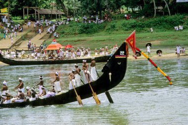 Nehru Tekne Yarışı Festivalleri, onam Yılan Tekne Yarışı, Haripad Subramanya Tapınağı, Alappuzha, Kerala, Hindistan
