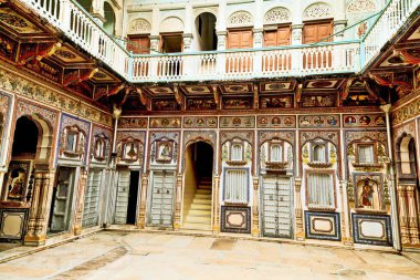 Avlu, Ramnath Podar Haveli Müzesi, Nawalgarh, Shekhawati, Rajasthan, Hindistan, Asya